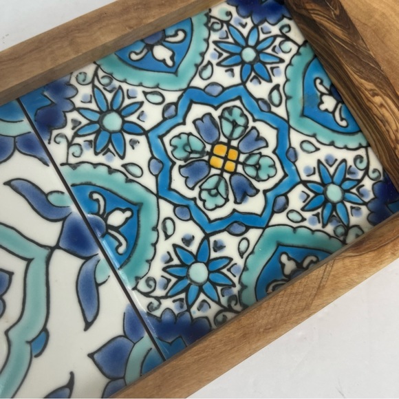 Beautiful decor set-small tile tray and inlaid shell box in blue/aqua - Picture 8 of 16